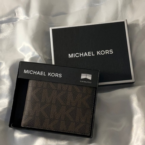 NWT Men’s Michael Kors  Slim Billfold Wallet With Original Gift Box - Picture 1 of 7